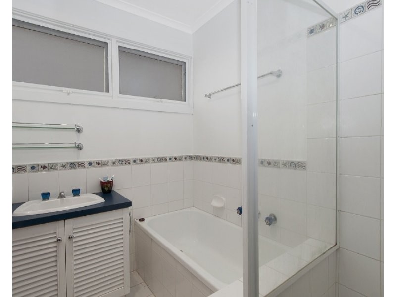 73 Centenary Street, Seaford VIC 3198