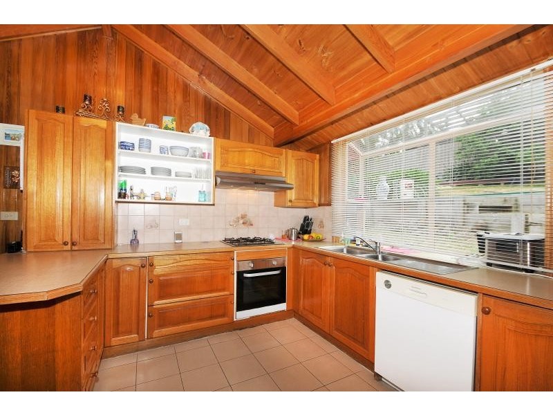 41 Karingal Drive, Frankston VIC 3199