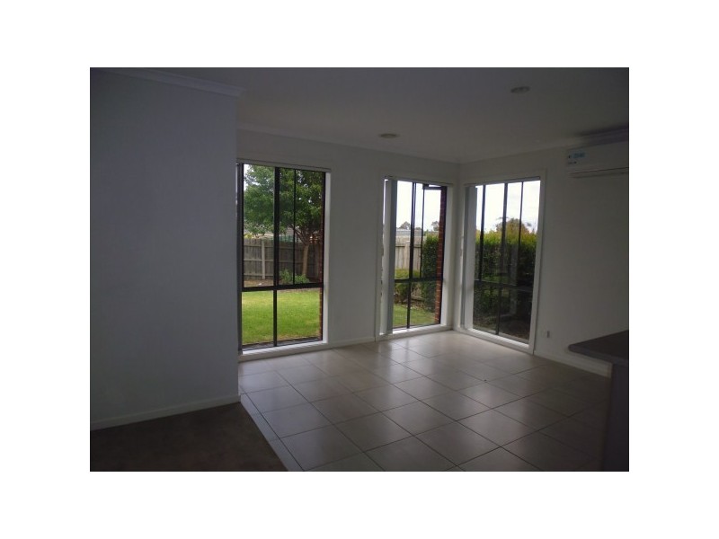 27 Carrum Woods Drive, Carrum Downs VIC 3201