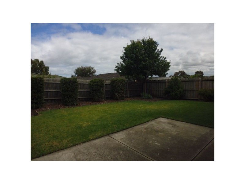 27 Carrum Woods Drive, Carrum Downs VIC 3201