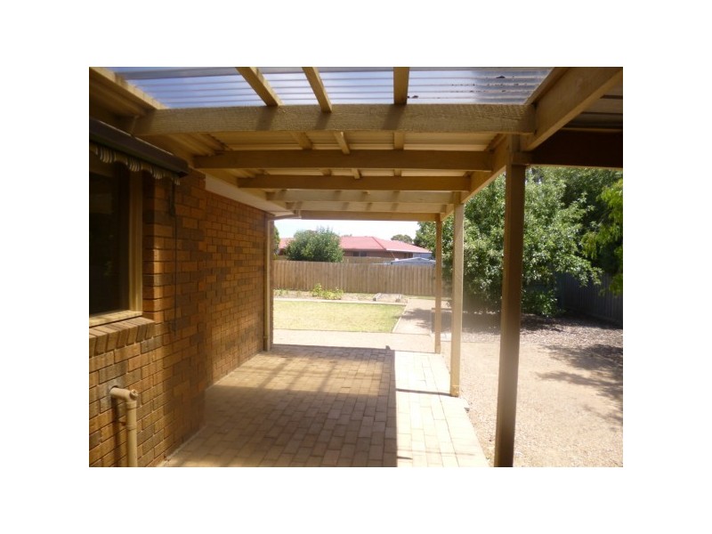 31 Greenwood Drive, Carrum Downs VIC 3201