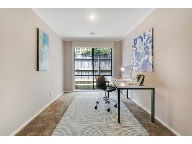 2 Venezia Way, Skye VIC 3977