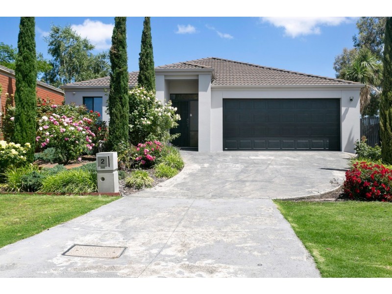 2 Venezia Way, Skye VIC 3977