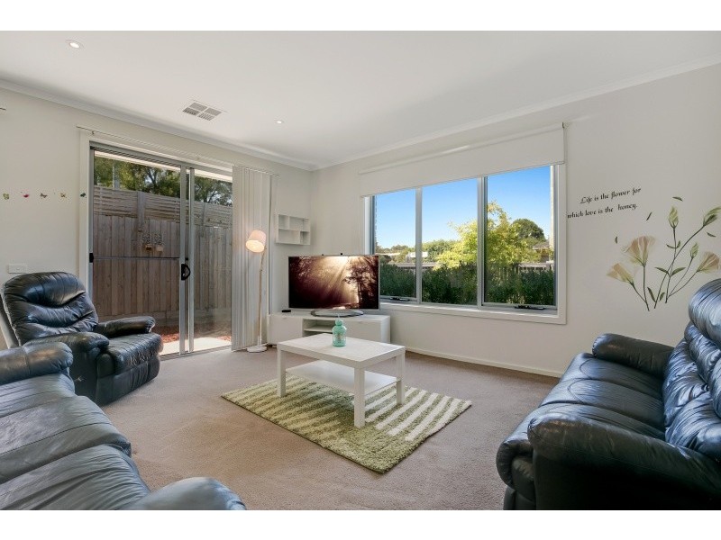 2 Butternut Close, Seaford VIC 3198