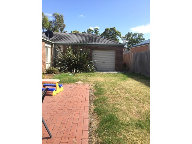 50 Chardonnay Drive, Skye VIC 3977