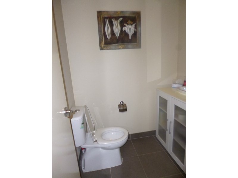 1/70 Sandhurst Boulevard, Sandhurst VIC 3977