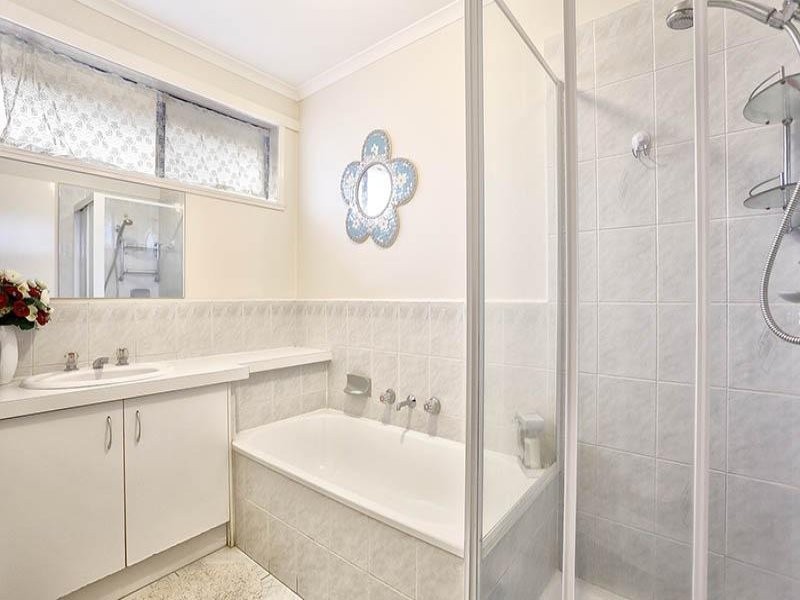 27 Herbert Road, Carrum Downs VIC 3201