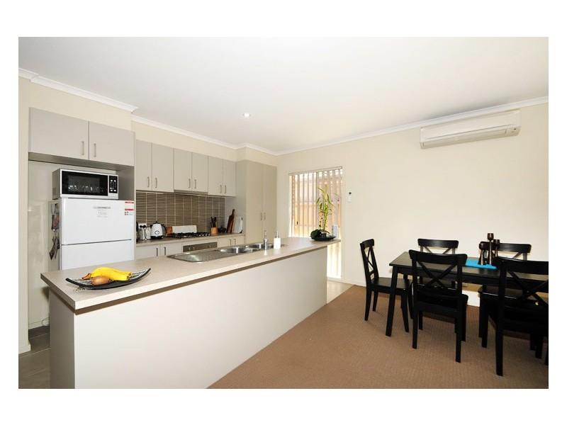 28/105 McMahons Road, Frankston VIC 3199