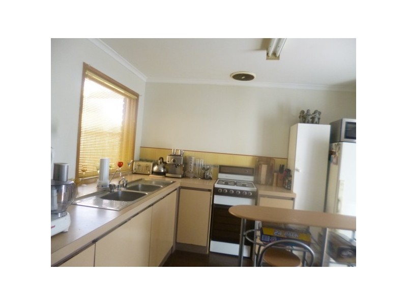 23 Honeyeater Place, Carrum Downs VIC 3201