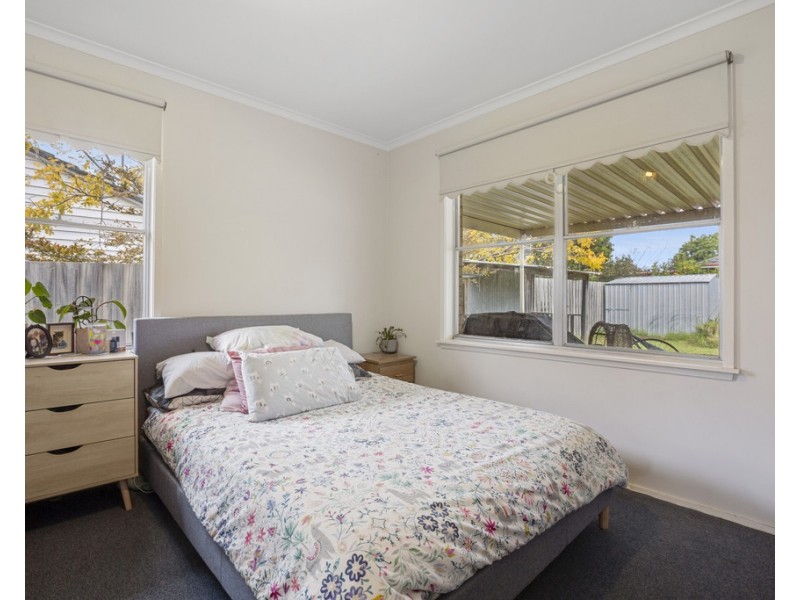 10 Burdett Street, Frankston North VIC 3200