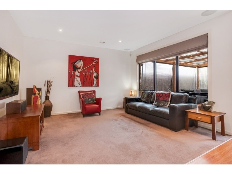 11 Autumn Terrace, Clayton South VIC 3169