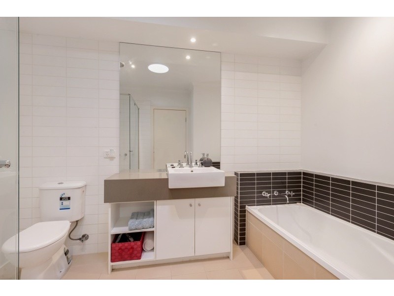 11 Autumn Terrace, Clayton South VIC 3169