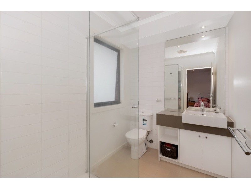 11 Autumn Terrace, Clayton South VIC 3169