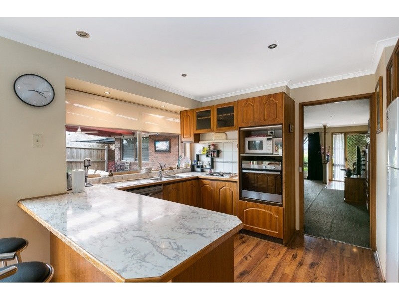 38 Luscombe Avenue, Carrum Downs VIC 3201