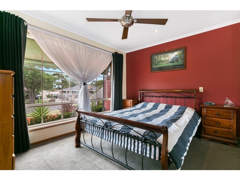 38 Luscombe Avenue, Carrum Downs VIC 3201