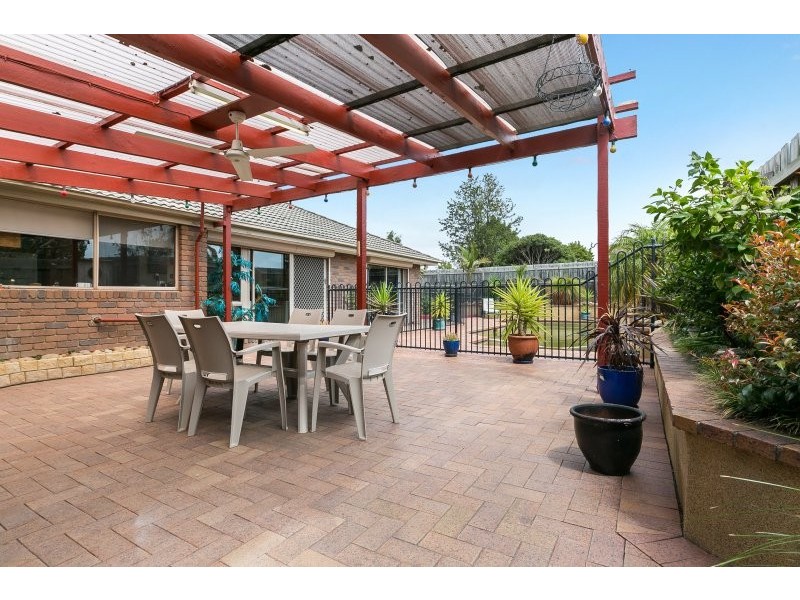 38 Luscombe Avenue, Carrum Downs VIC 3201