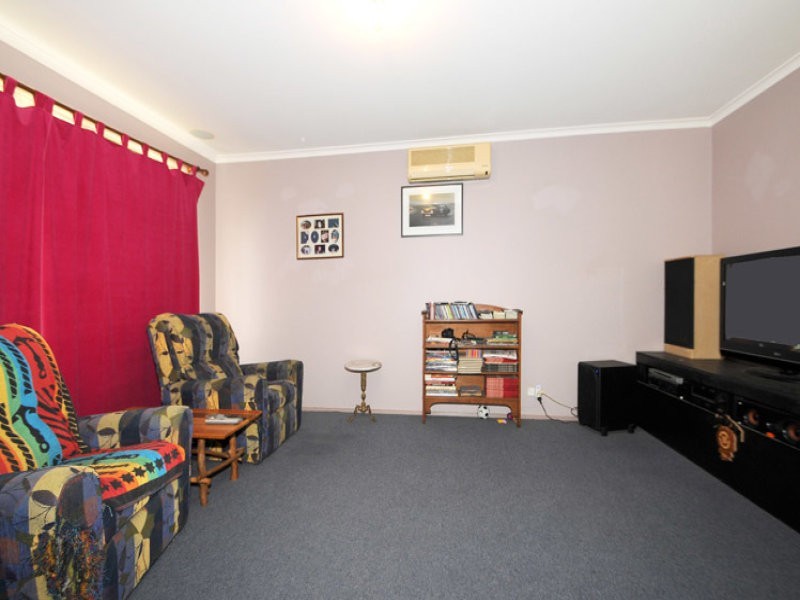 10 Burdett Street, Frankston North VIC 3200