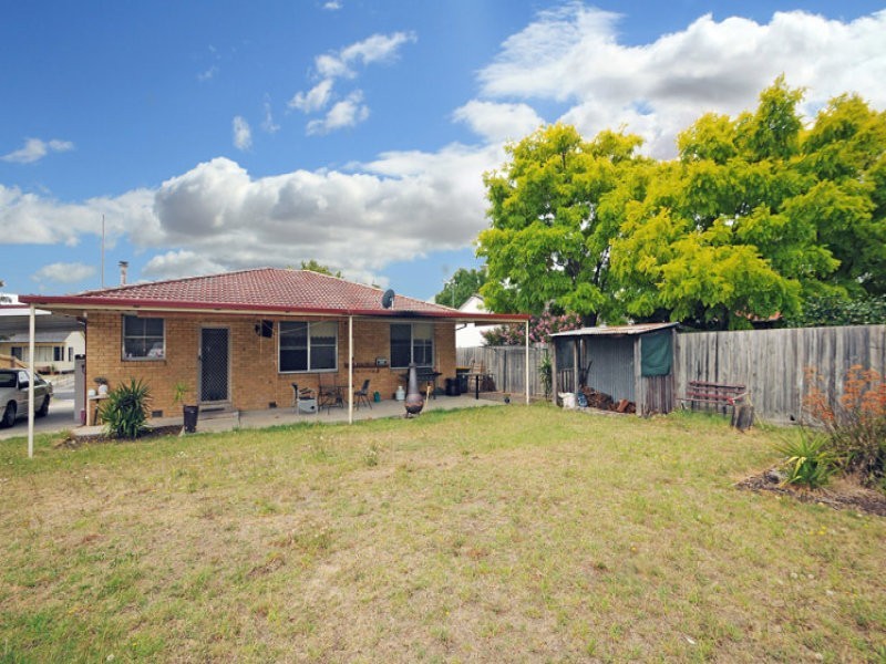 10 Burdett Street, Frankston North VIC 3200