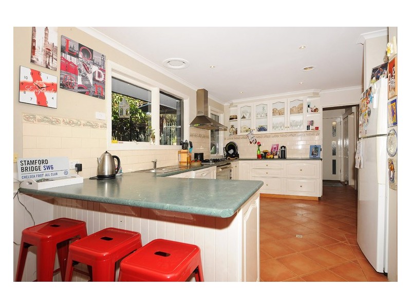 7 Baden Powell Dve, Frankston South VIC 3199