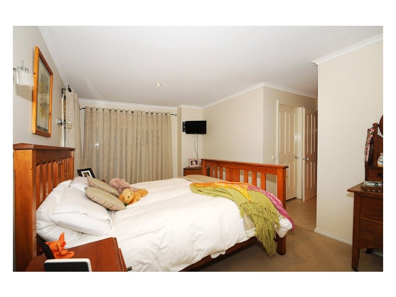 7 Baden Powell Dve, Frankston South VIC 3199