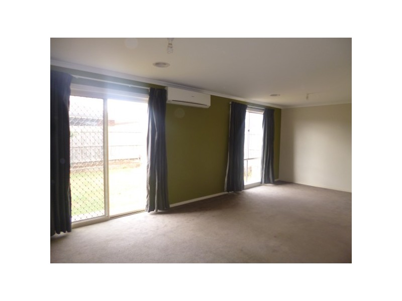 9 Omega Street, Carrum Downs VIC 3201