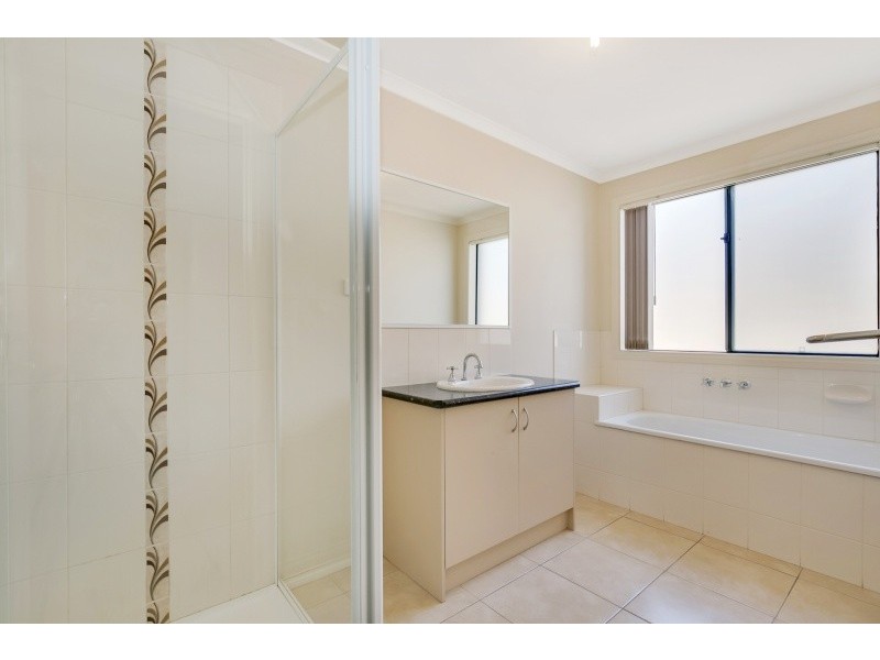 14 Montdami Way, Carrum Downs VIC 3201