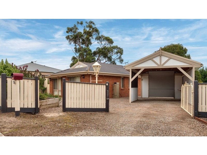 28 John Street, Langwarrin VIC 3910
