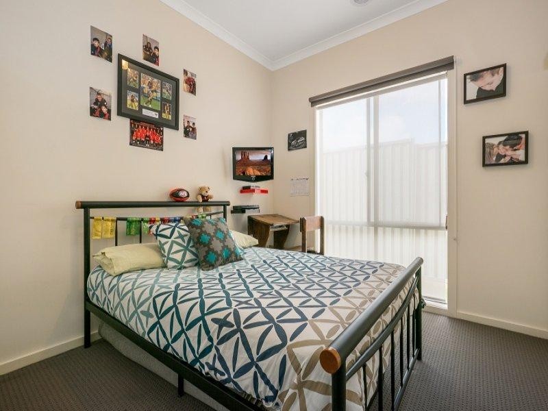 10 Wattlewoods Place, Carrum Downs VIC 3201