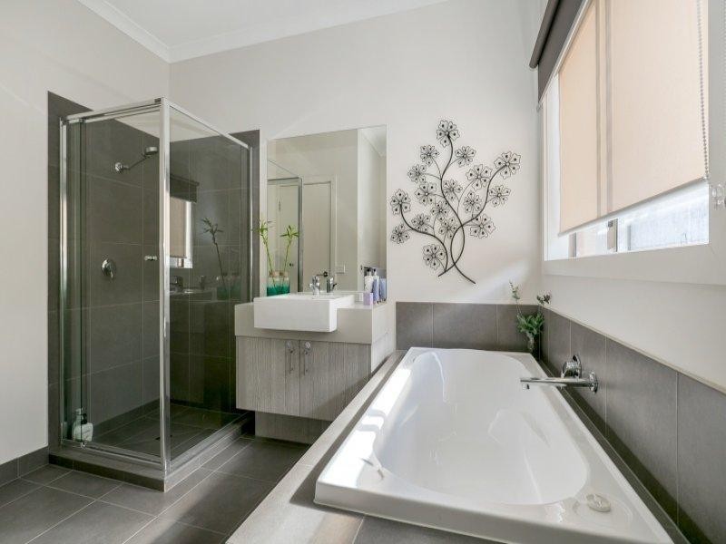 10 Wattlewoods Place, Carrum Downs VIC 3201