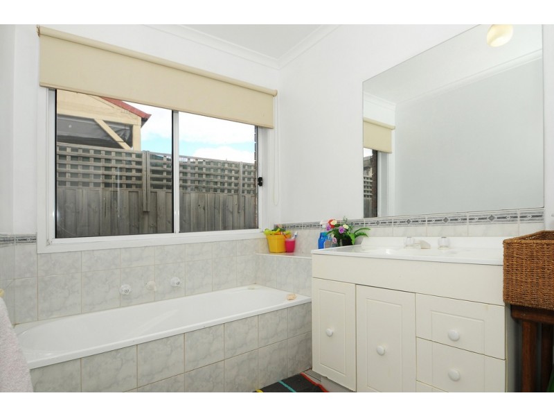 16 Victory Way, Carrum Downs VIC 3201