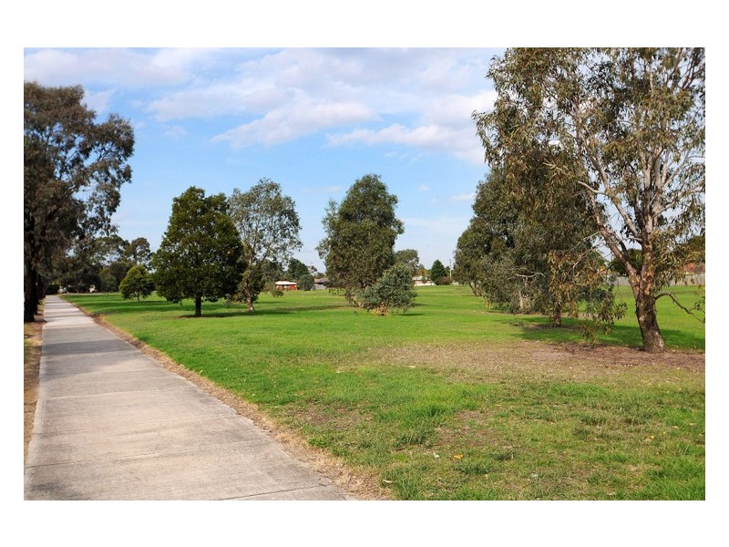 1 Lansell Court, Carrum Downs VIC 3201