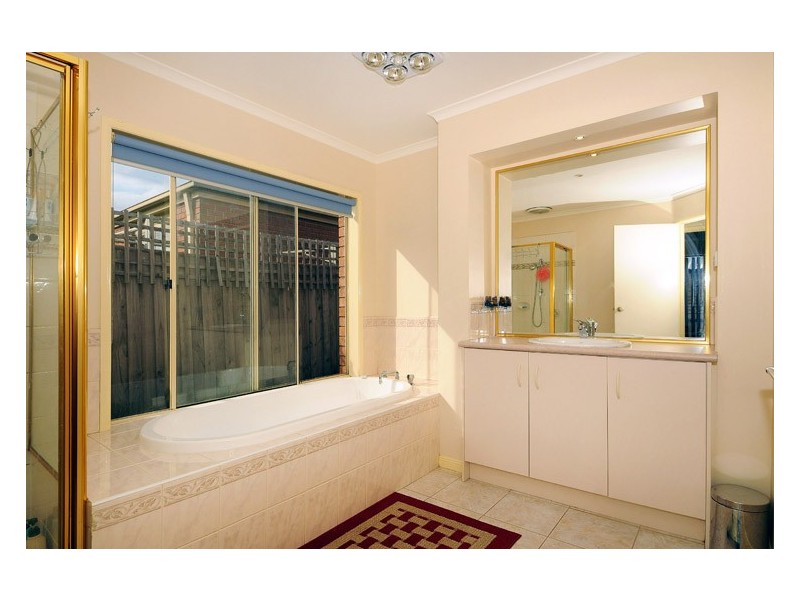 1 Lansell Court, Carrum Downs VIC 3201