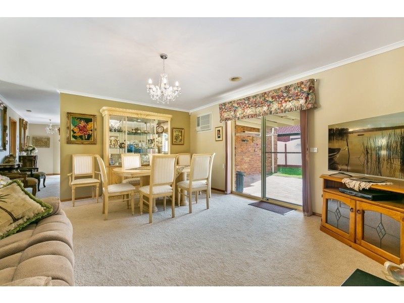 16 Fairhaven Road, Carrum Downs VIC 3201