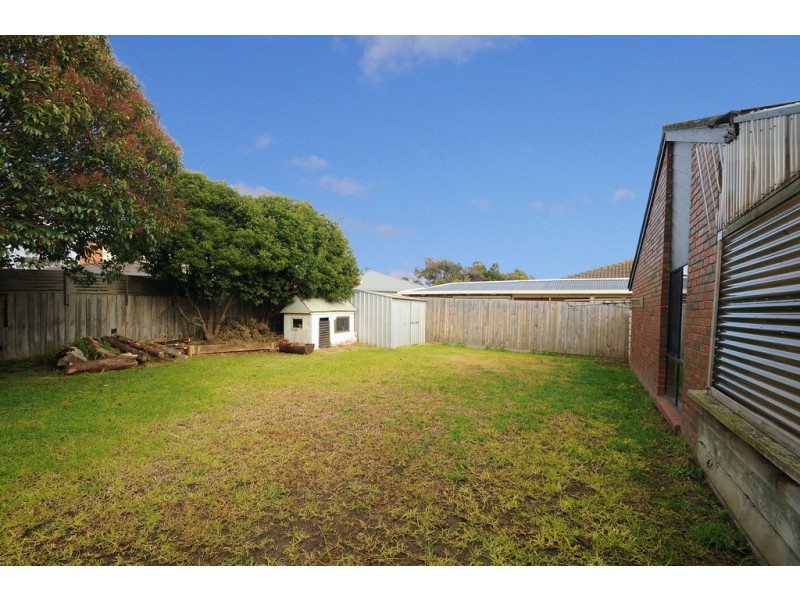 22 Heysen Drive, Skye VIC 3977