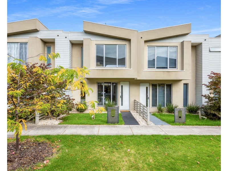 7 Nanea Path, Cranbourne VIC 3977
