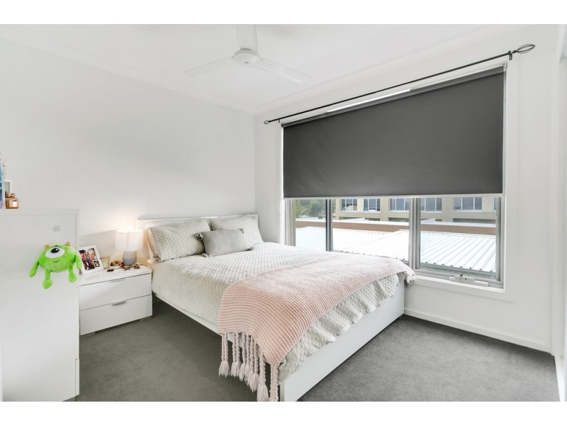 8 Nanea Path, Cranbourne VIC 3977