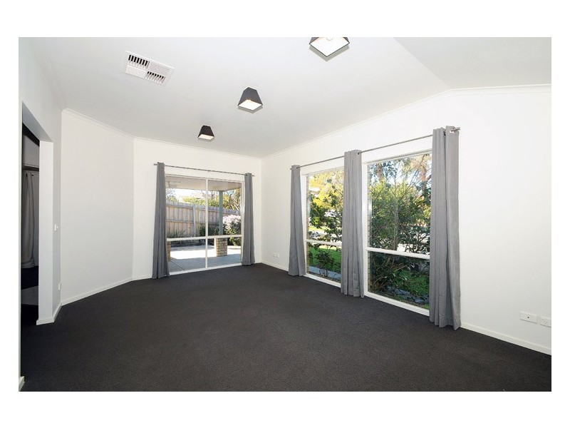 3 Oakwood Drive, Carrum Downs VIC 3201