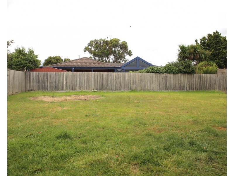 72 Lyrebird Drive, Carrum Downs VIC 3201