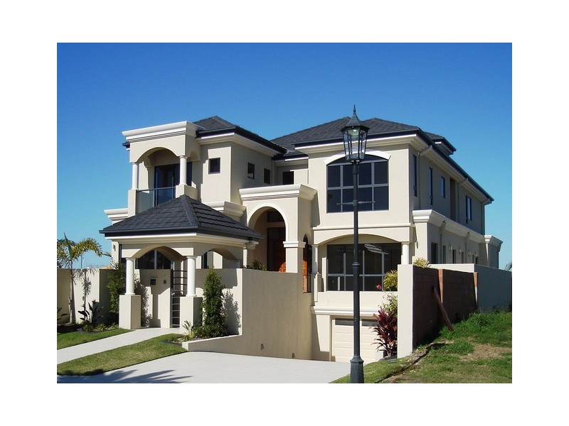 Sovereign Islands QLD 4216