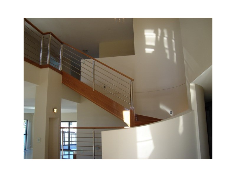 Sovereign Islands QLD 4216