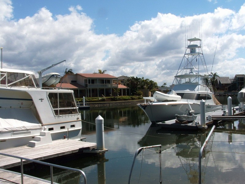 Sovereign Islands QLD 4216