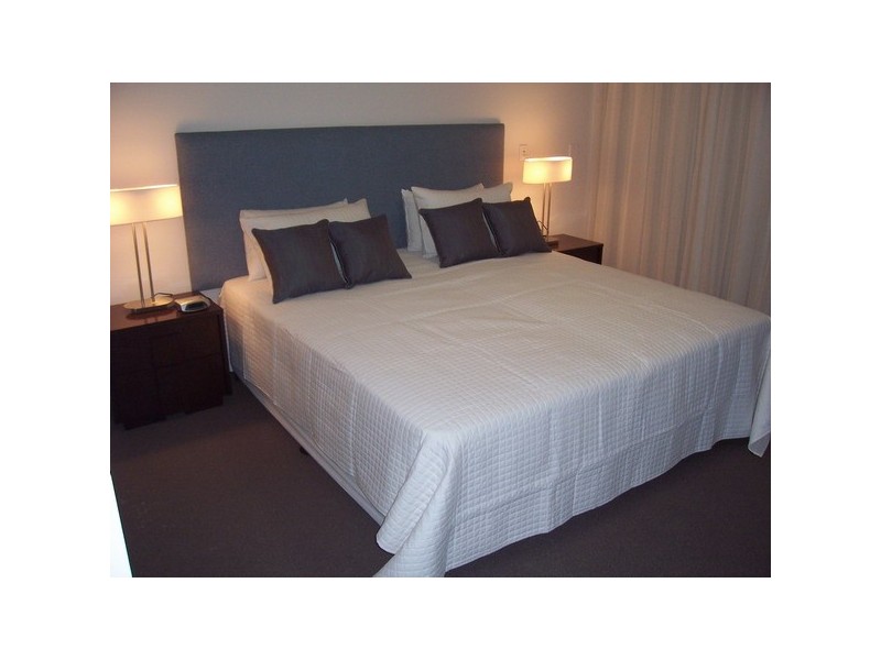 Hope Island QLD 4212
