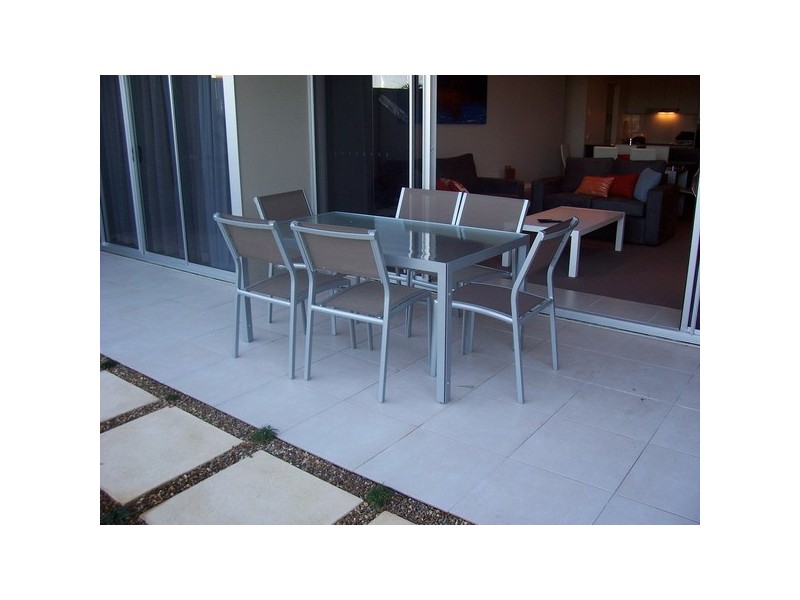 Hope Island QLD 4212