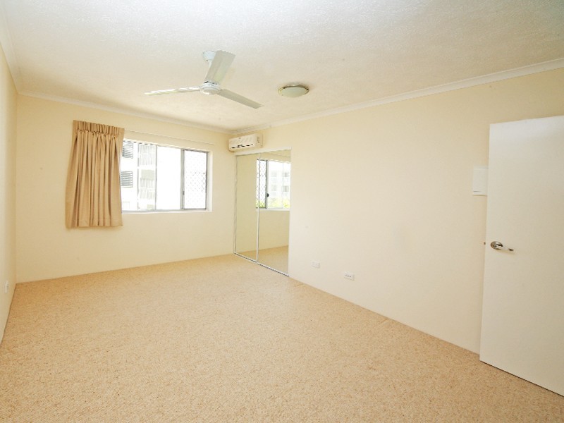 4 Proud Street, Labrador QLD 4215