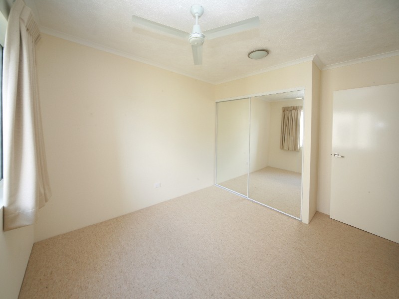 4 Proud Street, Labrador QLD 4215