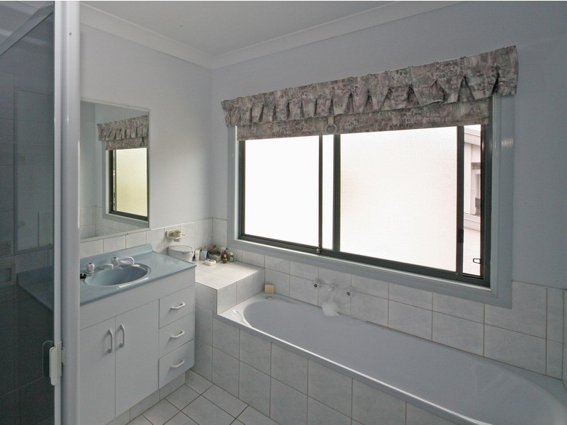 46 Sundance Way, Runaway Bay QLD 4216