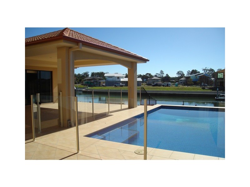 30 Middle Quay Drive, Biggera Waters QLD 4216