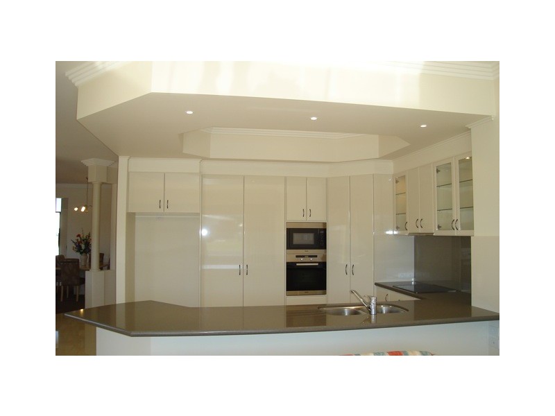 30 Middle Quay Drive, Biggera Waters QLD 4216