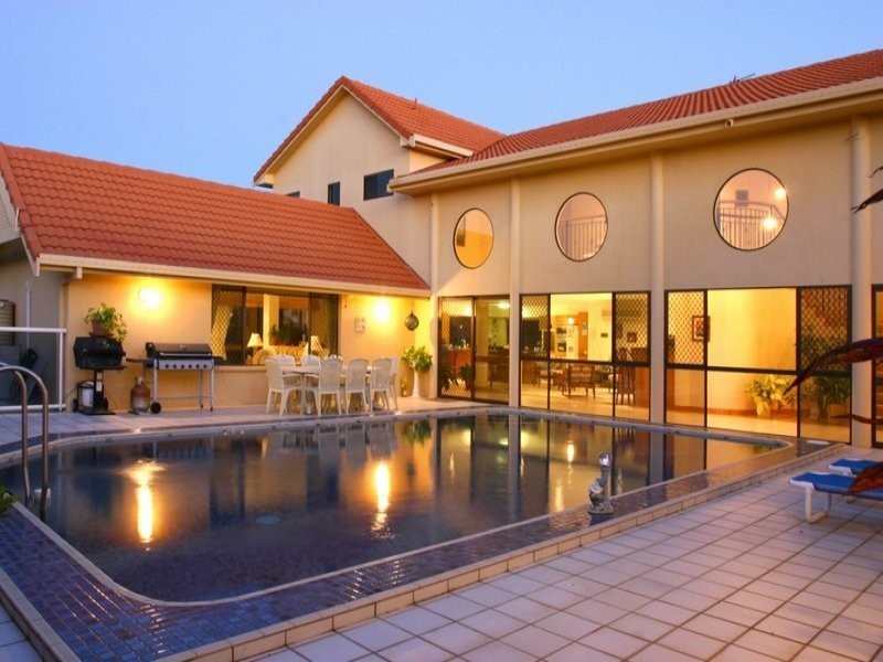 Surfers Paradise QLD 4217