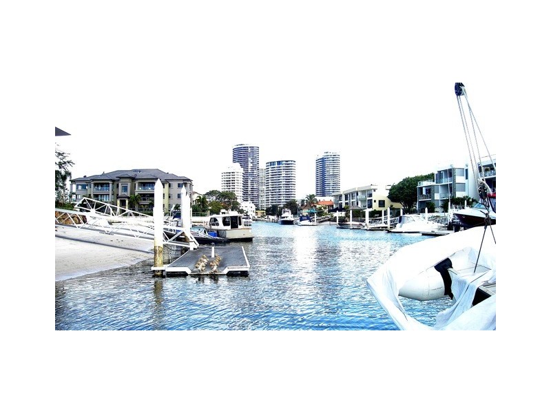 6 Anglers Esplanade, Runaway Bay QLD 4216